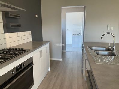 2 Wickham Close, Castletown WA 6450