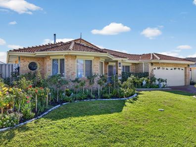20 Montebourg Meander, Port Kennedy WA 6172