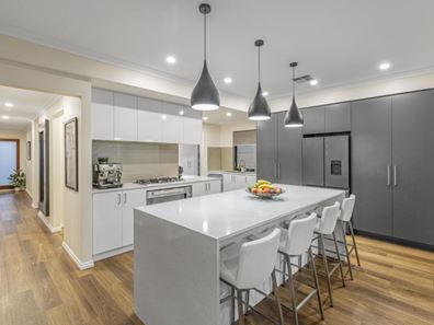39 Pandora Drive, Jindalee WA 6036