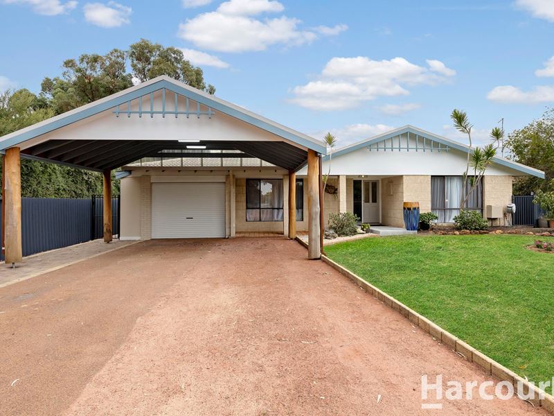 9 Leyburn Drive, Halls Head WA 6210