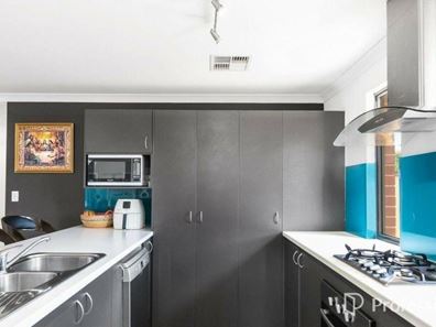 126 Maida Vale Road, High Wycombe WA 6057