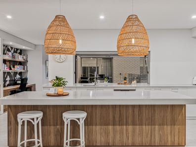 18 Ashford Street, Aveley WA 6069