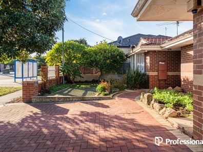 1/32 Carcoola Street, Nollamara WA 6061