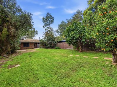 5 Hill Street, Mount Nasura WA 6112