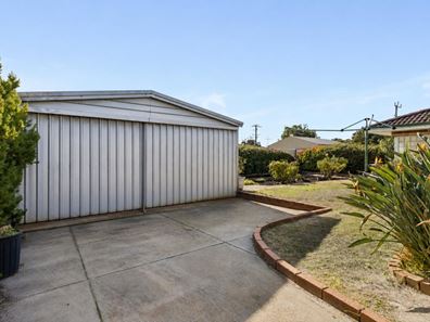 4 Palmer Crescent, High Wycombe WA 6057