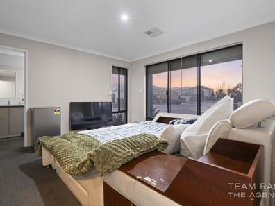 25 Bomere Chase, Aveley WA 6069