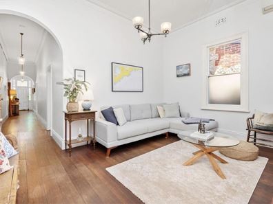 32 Tydeman Road, North Fremantle WA 6159