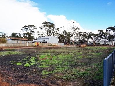 26 GARDINER Street, Moora WA 6510