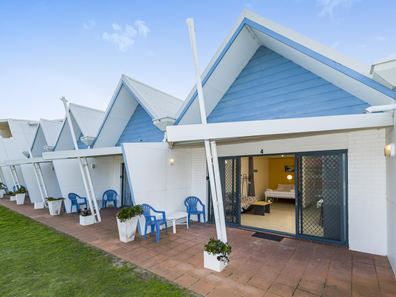 1 Hopkins Street, Lancelin WA 6044
