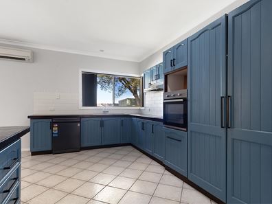 4 Knight Place, Nickol WA 6714