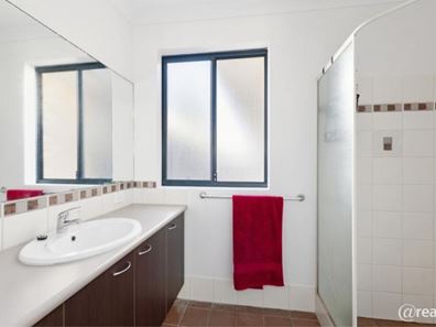 427 Lambeth Circle, Wellard WA 6170