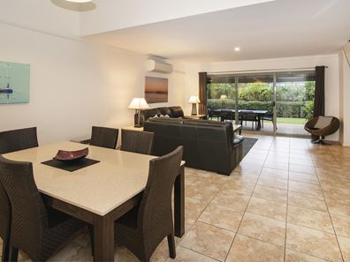 4/330 Geographe Bay Road, Quindalup WA 6281