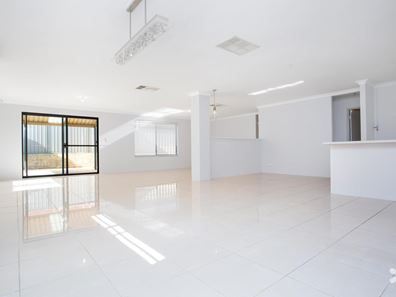 11 Spelthorne Way, Wellard WA 6170