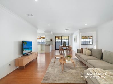2 Calla Street, Bennett Springs WA 6063
