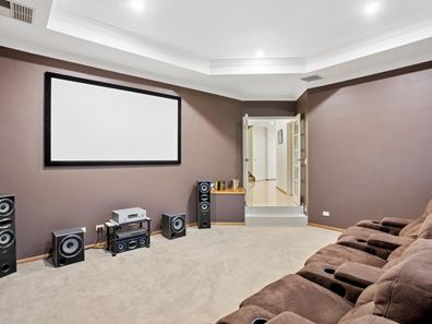 31 Demesne Circuit, Aveley WA 6069