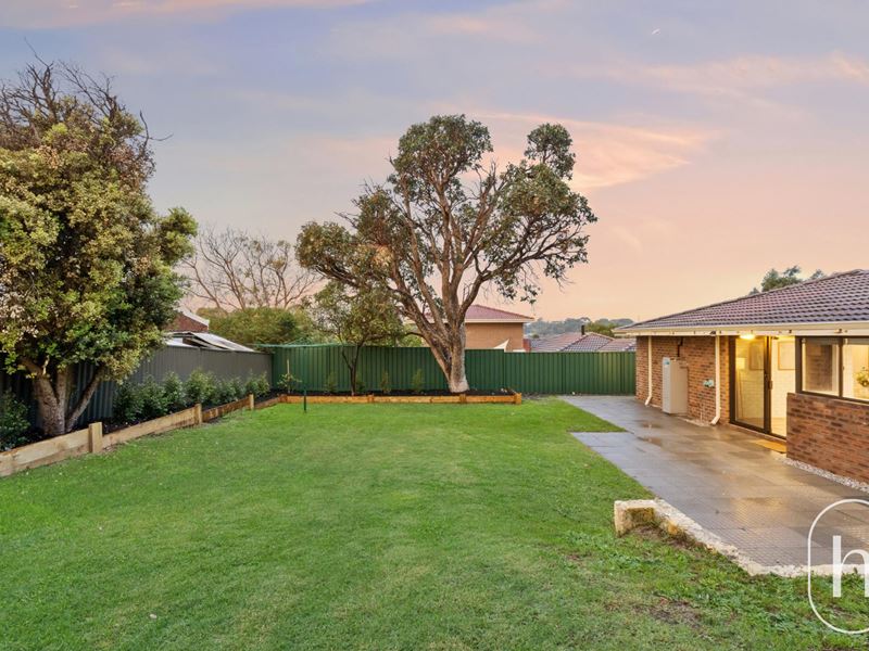 21 Warrandyte Drive, Craigie WA 6025