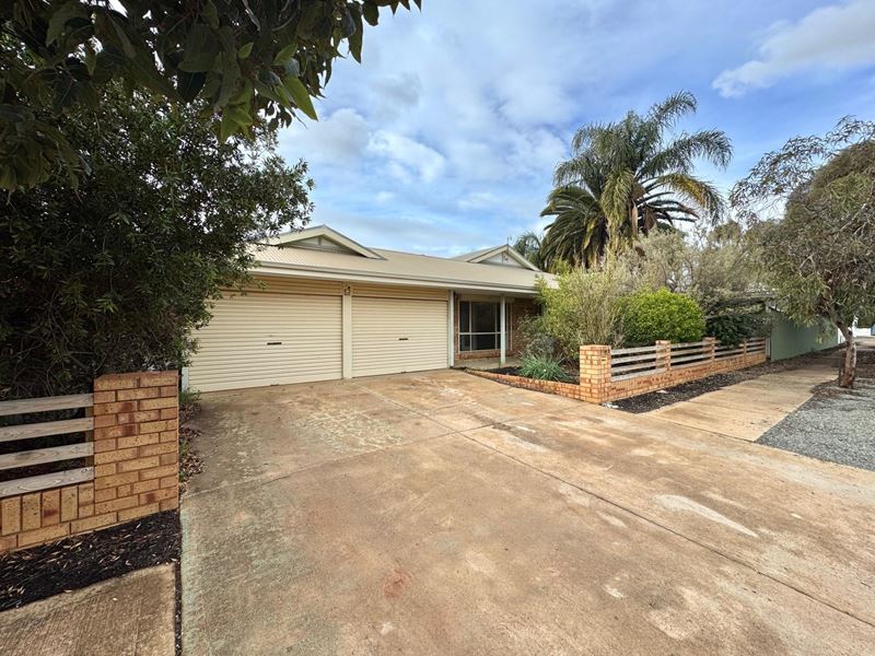 156b Hare Street, Lamington WA 6430