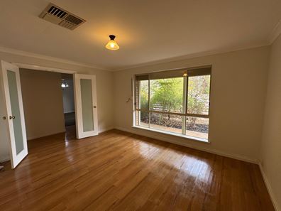 156b Hare Street, Lamington WA 6430