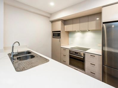126/1 Rowe Avenue, Rivervale WA 6103
