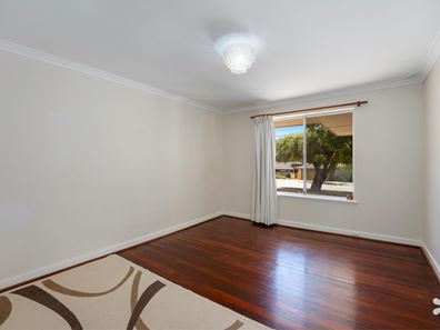 1 Walker Ct, Kardinya WA 6163