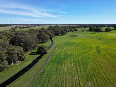 446 Gingin Brook Road, Muckenburra WA 6503