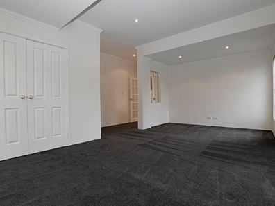 113 Glen Iris Drive, Jandakot WA 6164