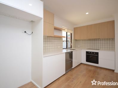 2/54 Carnarvon Street, East Victoria Park WA 6101