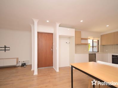 2/54 Carnarvon Street, East Victoria Park WA 6101