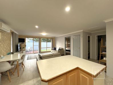 4/81 The Esplanade, Esperance WA 6450