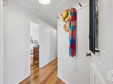 2A Howson Street, Hilton WA 6163