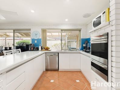 4 Pyrford Ramble, Erskine WA 6210