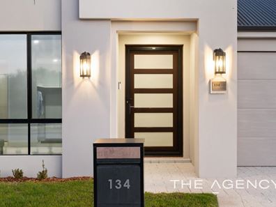 134 Lycaste Parade, Treeby WA 6164