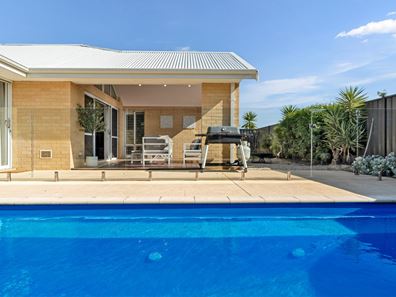 7 Albizia Street, Carramar WA 6031