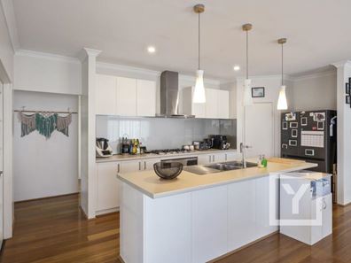 4 St Michaels Parkway, Dunsborough WA 6281