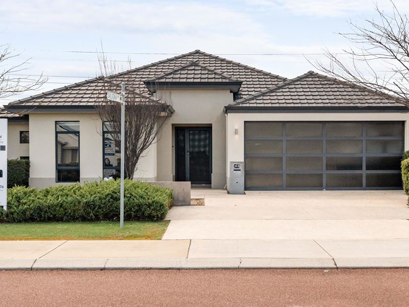 43 St Leonards Boulevard, Dayton WA 6055