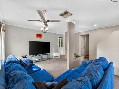 52 Viridian Drive, Banksia Grove WA 6031