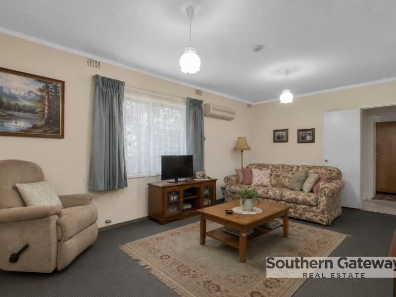 4/13 Milton Place, Orelia WA 6167