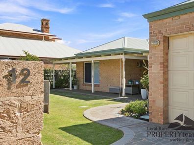 12 Settlers Close, Bluff Point WA 6530
