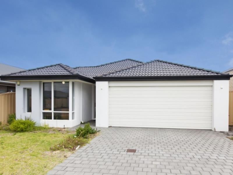 15 Corrour Bend, Bertram WA 6167