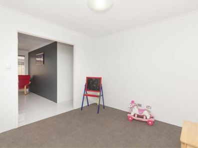 15 Corrour Bend, Bertram WA 6167