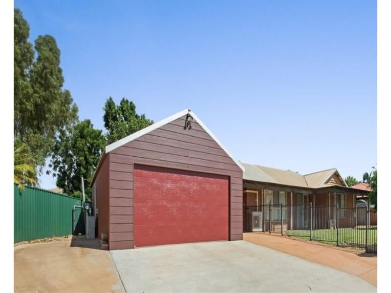 7 Birch Place, Baynton WA 6714