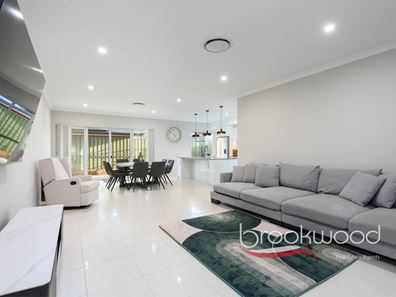 15 Emerald Street, Henley Brook WA 6055