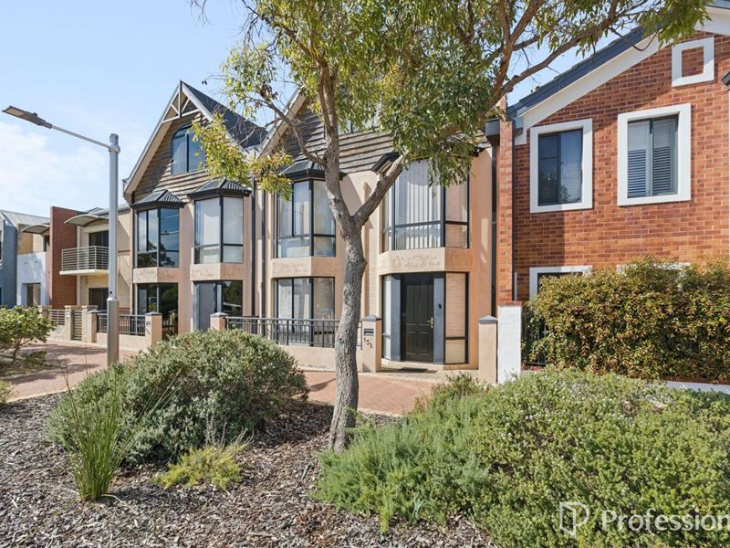 132 Lakeside Drive, Joondalup WA 6027