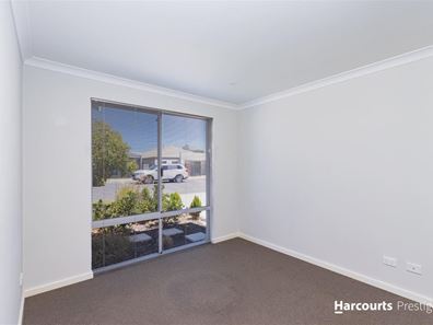 8 Addington Loop, Piara Waters WA 6112