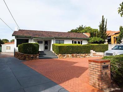 26 Kearns Crescent, Ardross WA 6153