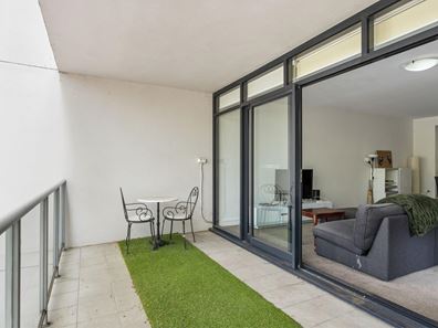 13/124 Mounts Bay Road, Perth WA 6000