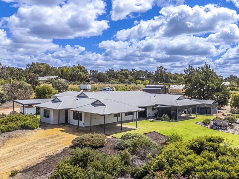 36 Rackenford Drive, Gingin