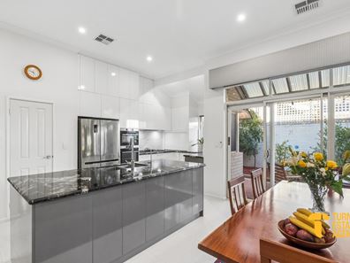 42 Portree Way, Ardross WA 6153