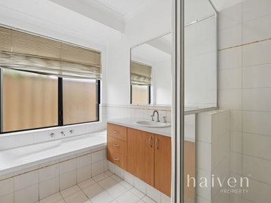57 Westport Parade, Darch WA 6065