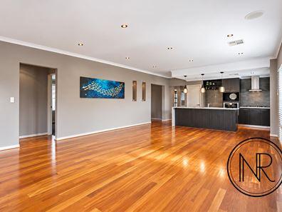 8 Dealey Elbow, Harrisdale WA 6112